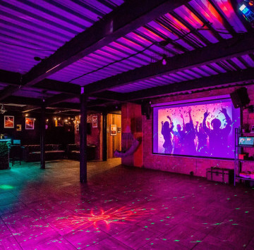 SOVA loft